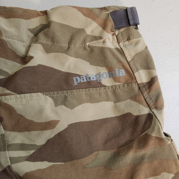 Patagonia Camouflage Shorts Mens, sz 40 - Picture 8 of 11